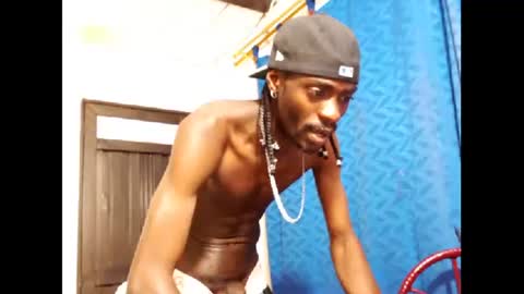 Snapshot of phillipp_hott chatting on January 2025 12:20:01 AM 2 pac shakur online show from January 2025 12:20:01 AM