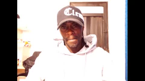 Snapshot of phillipp_hott chatting on January 2025 01:39:01 AM 2 pac shakur online show from January 2025 01:39:01 AM