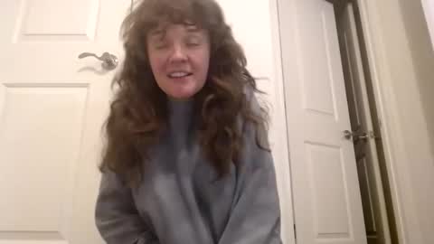 sophie online show from January 2025 10:30:02 PM