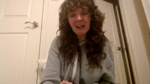 sophie online show from January 2025 12:04:01 AM