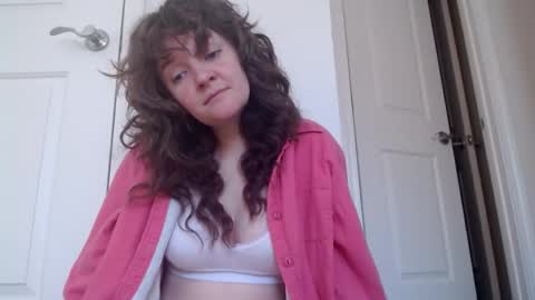 sophie online show from January 2025 05:02:02 PM