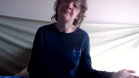 sophie online show from March 2025 02:01:02 PM