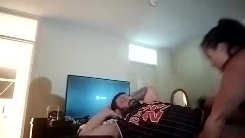 phloezz online show from November 2025 02:06:02 PM