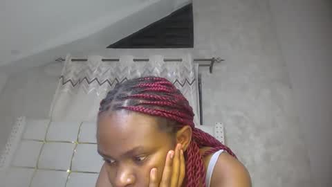 phoebe online show from March 2026 07:18:02 PM