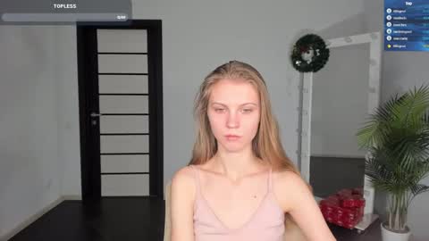 Snapshot of phoebepaw chatting on January 2025 07:14:02 AM Phoebe online show from January 2025 07:14:02 AM
