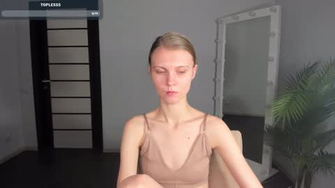 Snapshot of phoebepaw chatting on January 2025 12:28:01 AM Phoebe online show from January 2025 12:28:01 AM