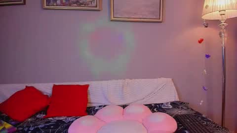 Phoenixvale Pls follow me online show from November 2025 03:34:02 PM