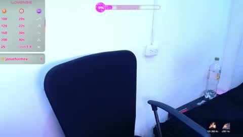phylavell_ online show from June 2026 08:55:02 PM