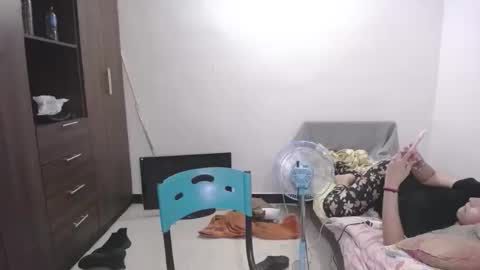 izzy online show from March 2026 05:02:01 AM