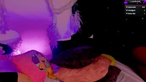  PIA FISHER  online show from March 2025 05:13:01 PM