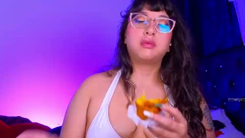 Snapshot of piafisher_2 chatting on June 2026 01:59:02 AM Piafisher 2 online show from June 2026 01:59:02 AM