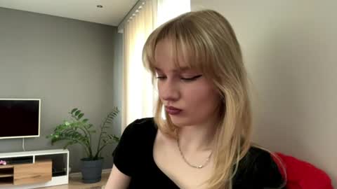 Snapshot of piastonesifer chatting on June 2026 11:40:02 PM Kristie online show from June 2026 11:40:02 PM