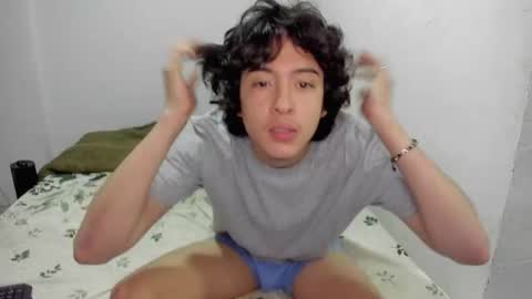 picaszomilos350 online show from November 2025 09:31:01 AM