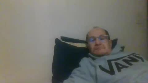 Snapshot of pichoun71 chatting on January 2025 07:19:02 AM pichoun71 online show from January 2025 07:19:02 AM