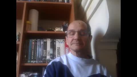 Snapshot of pichoun71 chatting on February 2025 02:10:02 PM pichoun71 online show from February 2025 02:10:02 PM