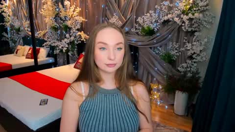 Emelie online show from January 2025 10:20:02 AM