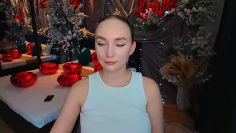 Emelie online show from February 2025 04:32:01 PM