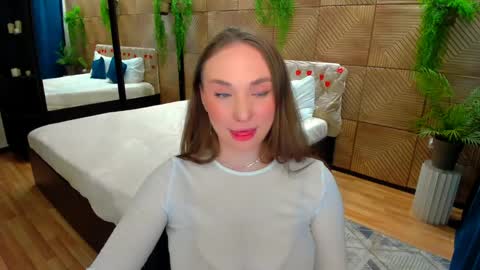 Emelie online show from April 2026 04:23:01 PM