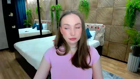 Emelie online show from June 2026 10:16:02 AM