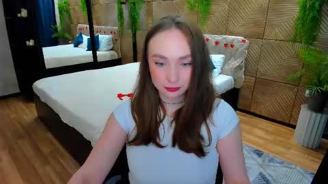 Emelie online show from June 2026 04:14:02 AM