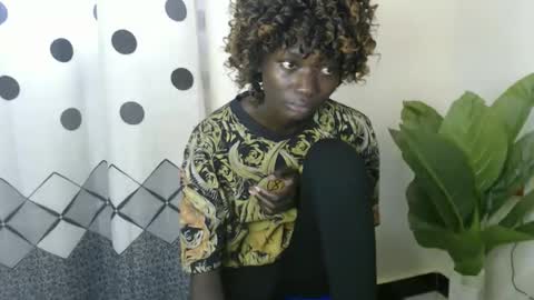 Snapshot of piercequin chatting on February 2026 10:53:02 AM piercequin online show from February 2026 10:53:02 AM