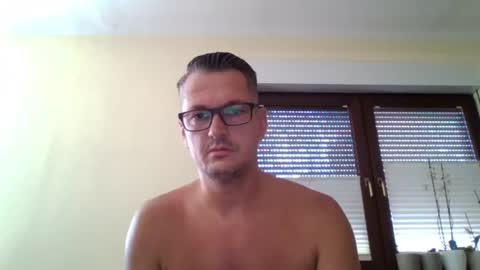 Snapshot of piercingsxxx chatting on August 2026 09:33:01 AM piercingsxxx online show from August 2026 09:33:01 AM