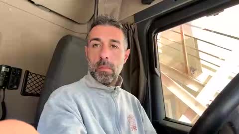 Snapshot of pierotu chatting on February 2026 08:46:02 AM pierotu online show from February 2026 08:46:02 AM