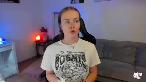 PiinkPandora online show from September 2025 04:42:01 PM