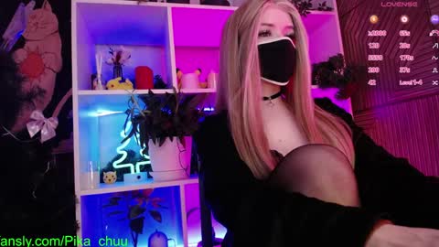 Snapshot of pika_pikaa chatting on December 2024 12:43:02 AM Sonya online show from December 2024 12:43:02 AM