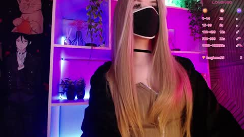 Snapshot of pika_pikaa chatting on January 2025 12:33:01 AM Sonya online show from January 2025 12:33:01 AM