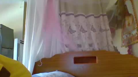 Snapshot of pinah1997 chatting on June 2026 10:04:01 AM pinah1997 online show from June 2026 10:04:01 AM