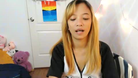 Snapshot of pinay_beauty14 chatting on February 2025 12:40:02 AM pinay beauty14 online show from February 2025 12:40:02 AM