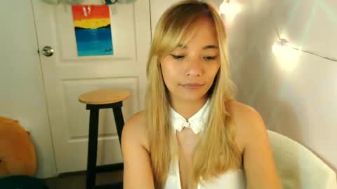 Snapshot of pinay_beauty14 chatting on March 2025 10:27:02 PM pinay beauty14 online show from March 2025 10:27:02 PM