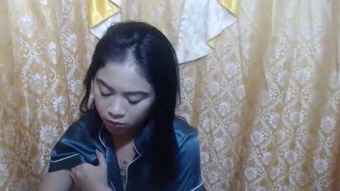 Snapshot of pinay_shinexxx chatting on April 2026 07:26:02 PM pinay_shinexxx online show from April 2026 07:26:02 PM