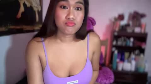 Snapshot of pinay_sofiexx chatting on September 2025 05:30:01 AM sofielove online show from September 2025 05:30:01 AM