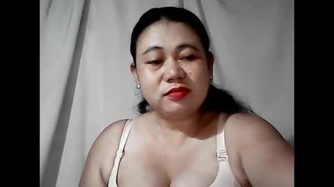 pinaymama12345 online show from April 2026 10:47:02 PM