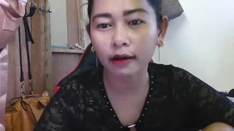 Snapshot of pinaysunday chatting on April 2026 10:40:01 PM pinaysunday online show from April 2026 10:40:01 PM