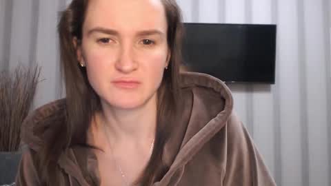       online show from January 2025 04:06:01 PM