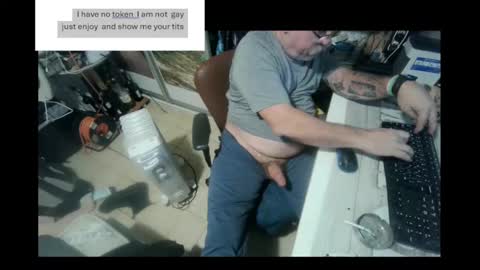 pini_z online show from December 2024 07:29:02 PM