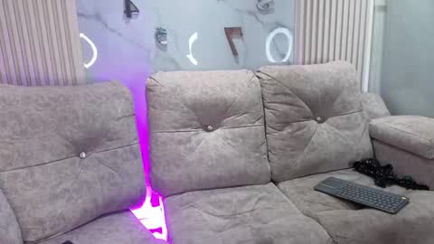 pink_as online show from April 2026 04:17:01 AM