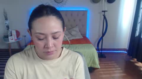 Snapshot of pink_blossom_ chatting on September 2025 02:39:02 PM pink_blossom_ online show from September 2025 02:39:02 PM