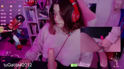 Snapshot of pink_girl0n chatting on November 2025 07:33:02 AM Kitty online show from November 2025 07:33:02 AM