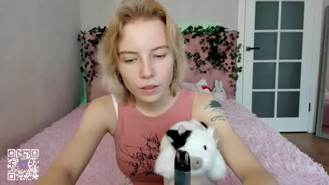 pink_lila18 online show from November 2025 08:25:02 AM