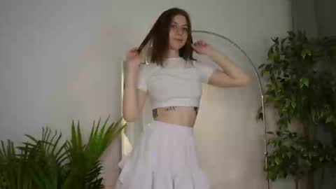 Snapshot of pink_muse chatting on November 2025 02:07:02 PM Muse online show from November 2025 02:07:02 PM