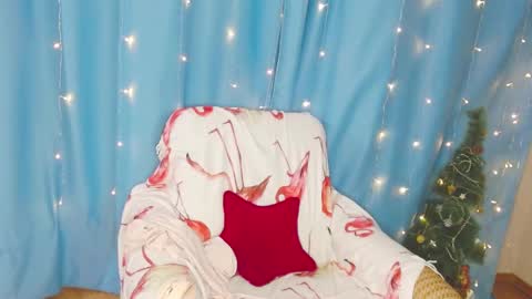 Snapshot of pink_pikachu_ chatting on January 2025 04:22:02 PM Pikachu pika online show from January 2025 04:22:02 PM