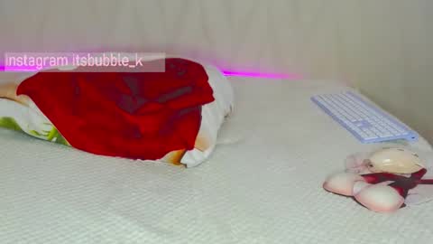 Snapshot of pink_pikachu_ chatting on February 2025 02:17:02 AM Pikachu pika online show from February 2025 02:17:02 AM