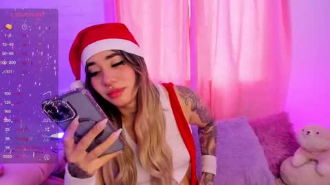 Snapshot of pink_quarz chatting on December 2024 06:23:02 PM KELLY online show from December 2024 06:23:02 PM