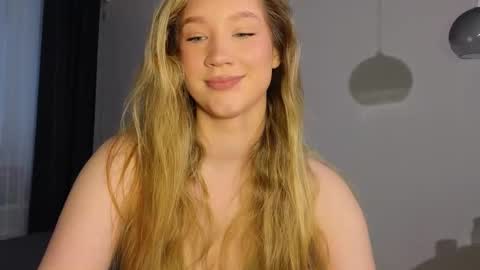   online show from November 2025 03:05:02 AM