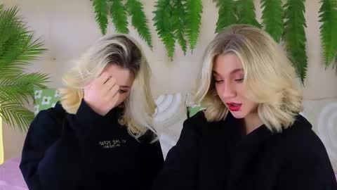 Snapshot of pinkadele chatting on October 2025 09:23:01 AM Adele online show from October 2025 09:23:01 AM