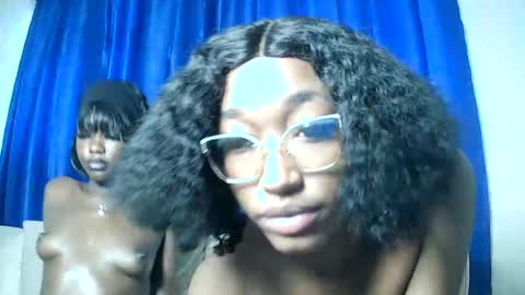 Snapshot of pinkaura_ chatting on June 2026 10:07:01 AM PinkyAura online show from June 2026 10:07:01 AM